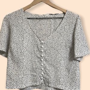 SHEIN Cropped Top Black / White Buttoned Short Sleeved Large